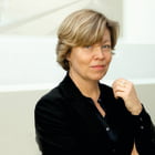 Porträtfoto von Andrea Römmele